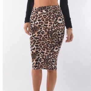 2B Bebe Leo Sexy Midi Pencil Skirt Sz XL
